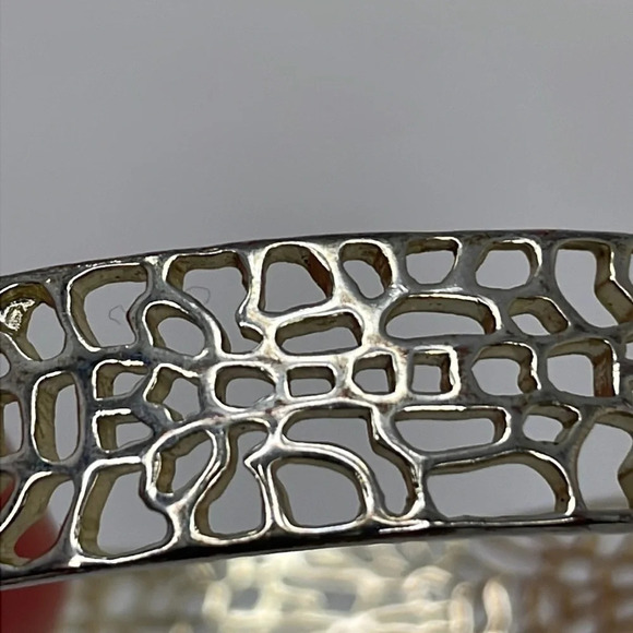 Kendra Scott Bracelet Bangle Filagree Gold Plated - Picture 10 of 13